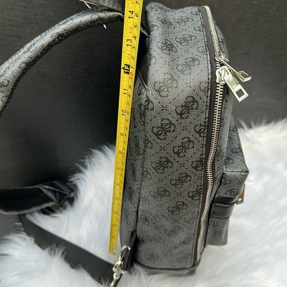 New GUESS Men’s Bag - Picture 12 of 13